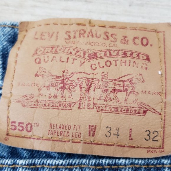 Vintage Levi's 550 Destroyed Fray Covered Relaxed Fit Jeans 34W 32L - Picture 7 of 7
